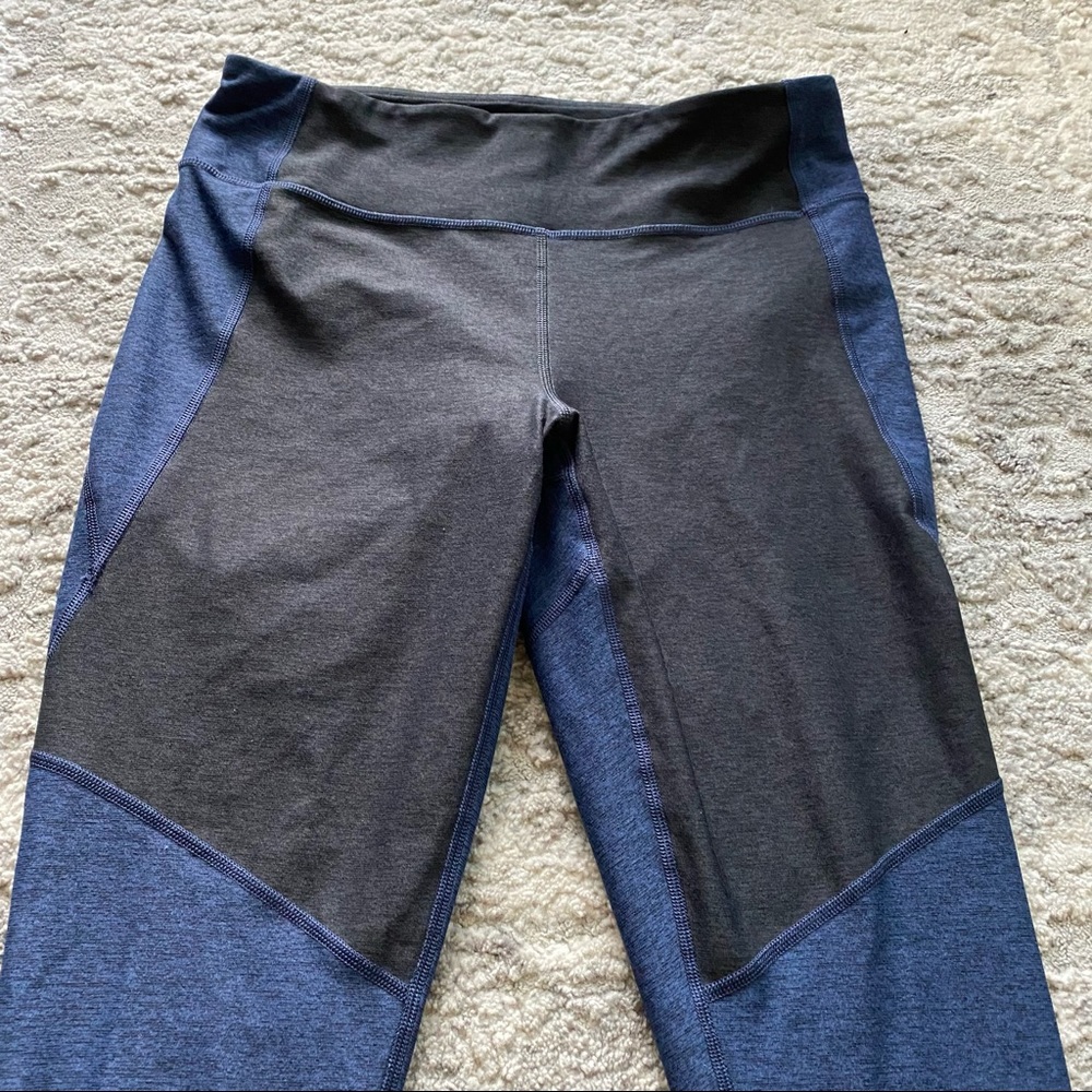Outdoor Voices Two-Tone Warm Up Crop Leggings